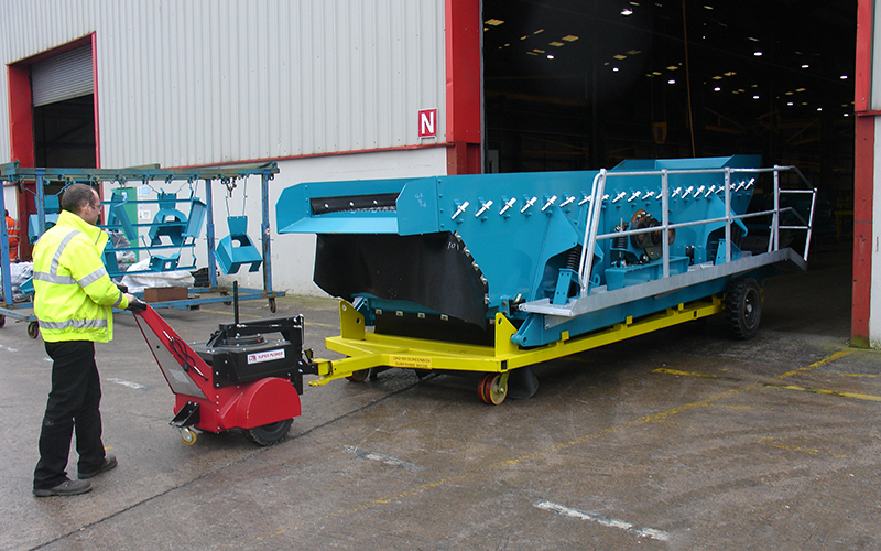 Super Power Pusher, with Steering Arm, moving 6,500Kg screen box assemblies for Terex-Powerscreen