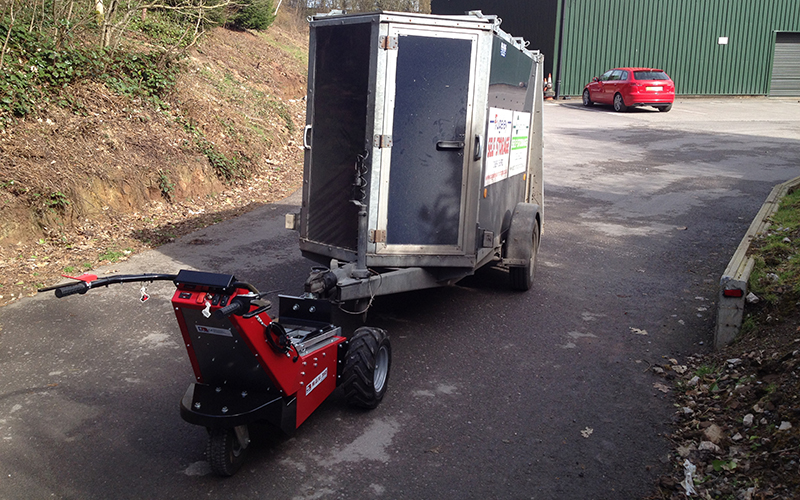 MUV - Trailer Mover towing 1,000Kg single axle trailer up 10 degree incline